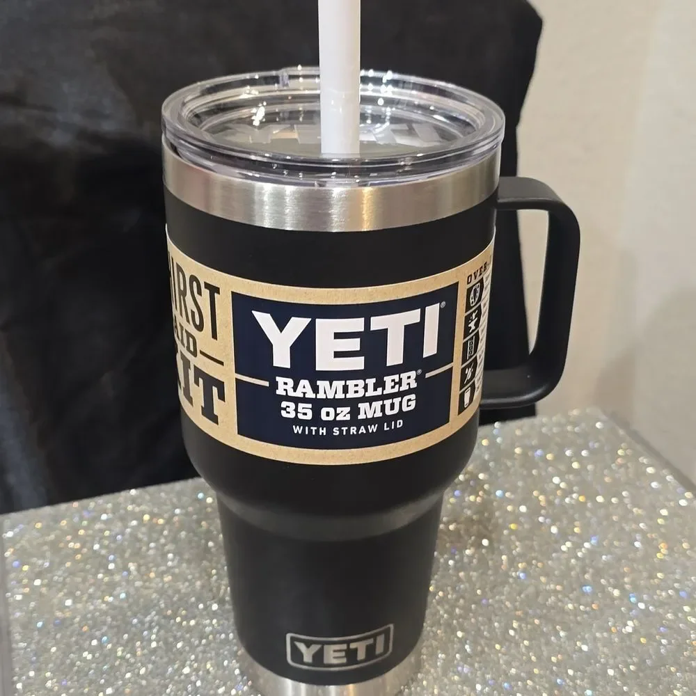 Yeti‎ Rambler 35oz Mug w/Straw Lid- Black